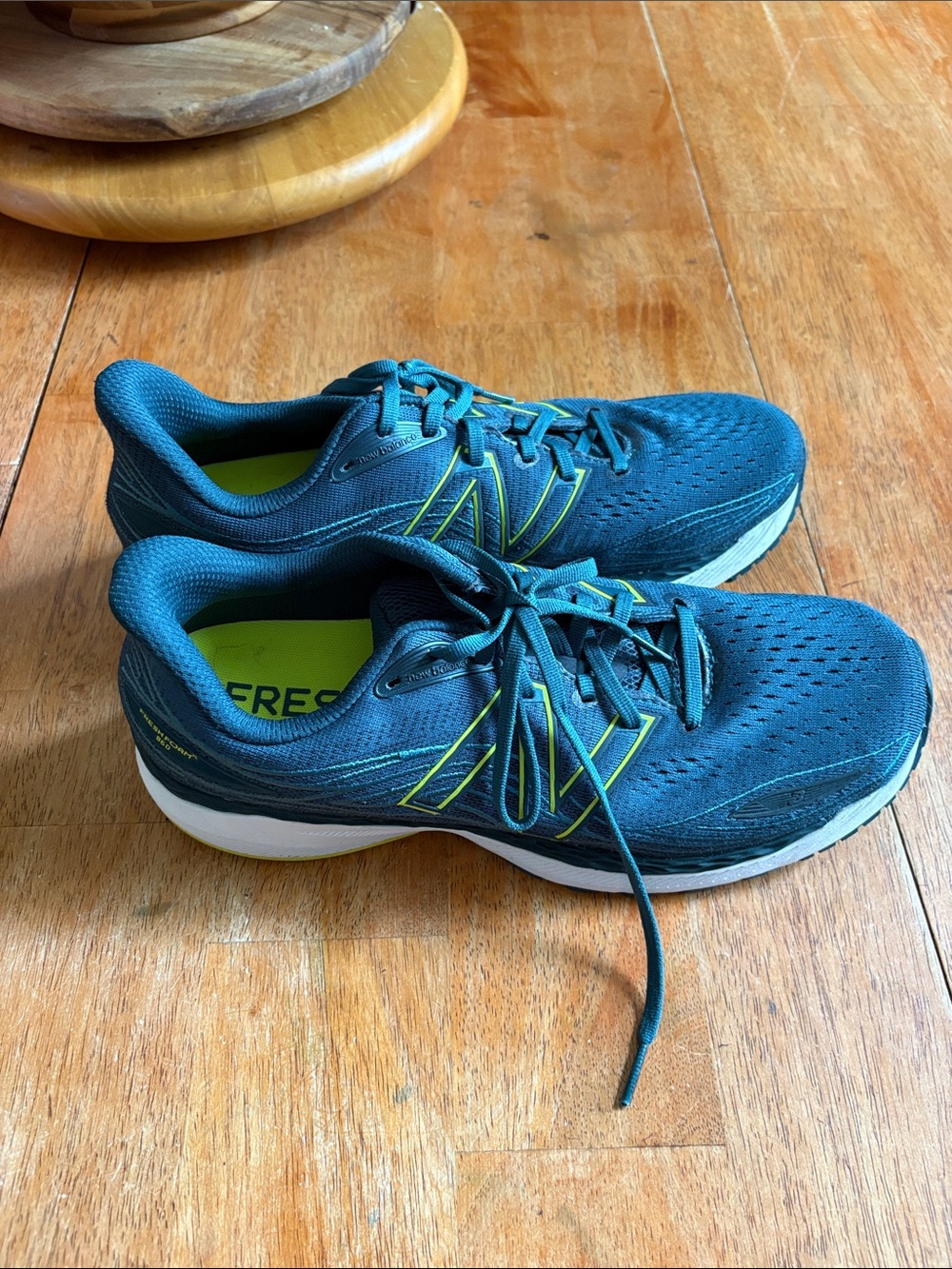 NWOT NEW BALANCE FRESH FOAM X 860 MENS SHOES